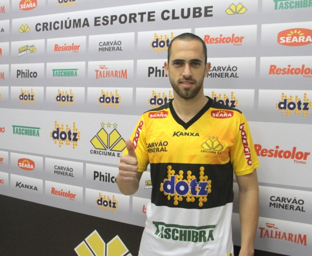 Criciúma contrata meia Rafael Costa