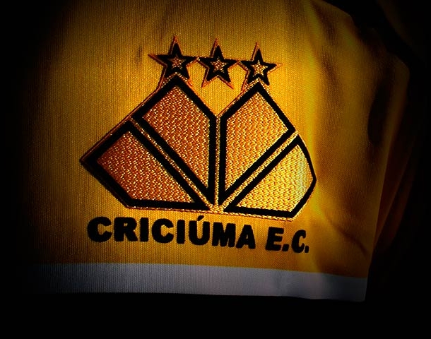 Criciúma EC e SCGÁS acertam contrato de patrocínio
