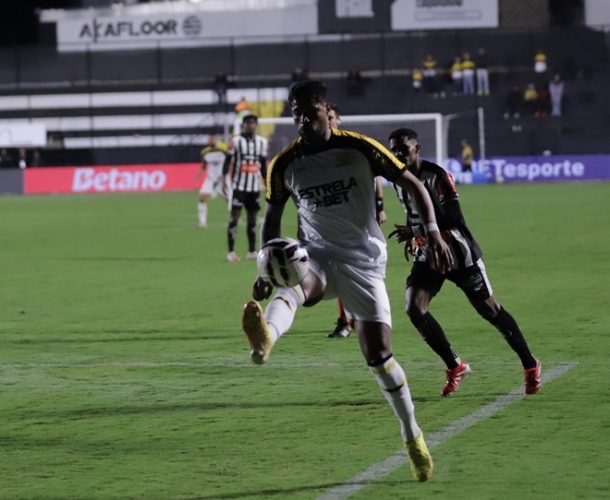 Criciúma empata com o Athletic em São João del-Rei