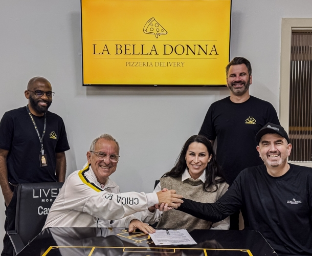 Criciúma Esporte Clube anuncia parceria com a La Bella Donna pizzaria