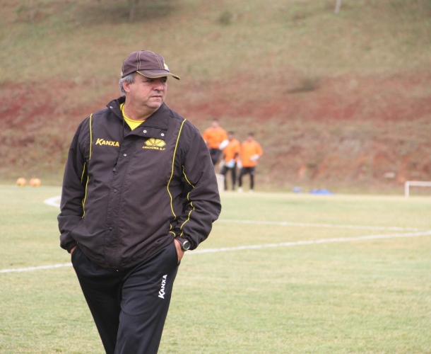 Criciúma faz duelo contra o Cruzeiro