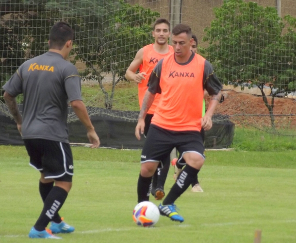 Criciúma realiza treino físico e técnico no CT
