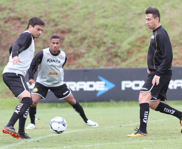 Criciúma realiza treino técnico no CT