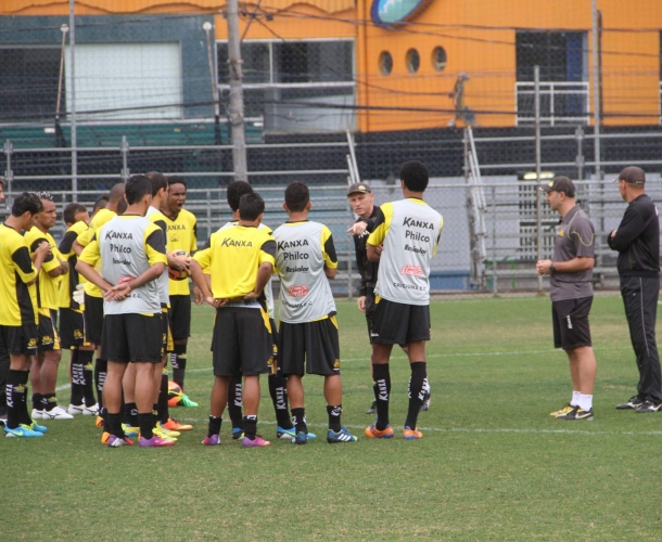 Criciúma treina em São Paulo