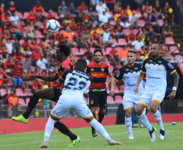 Derrota em Recife