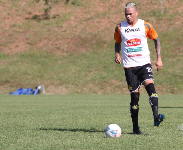 Fábio Ferreira sofre lesão