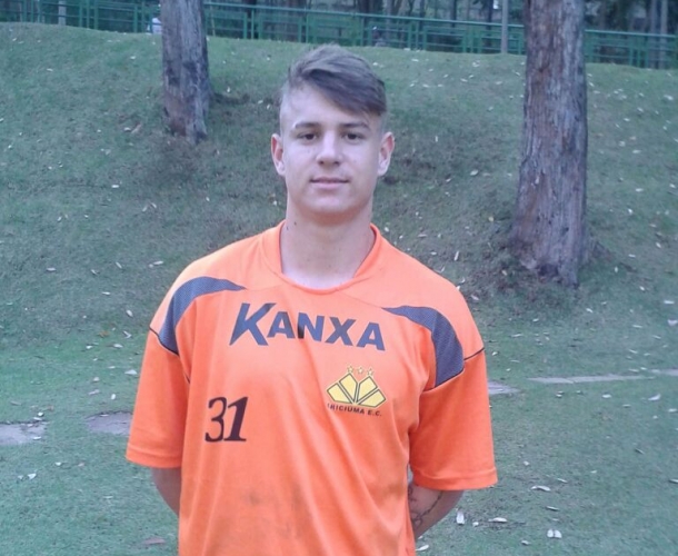 Roger ressalta jogo pegado contra o União (MG)