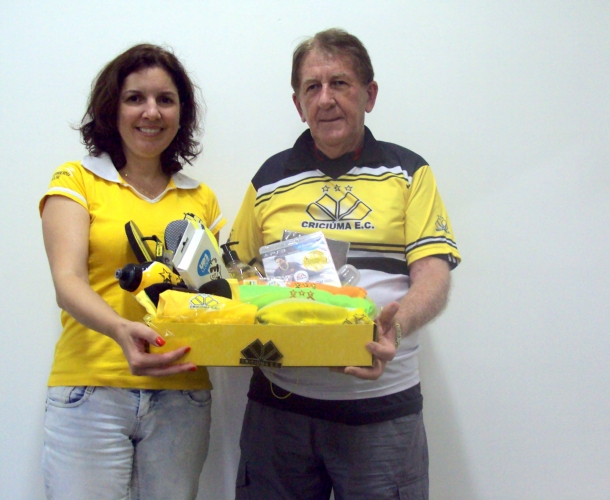 Sócio recebe kit oficial do Tigre