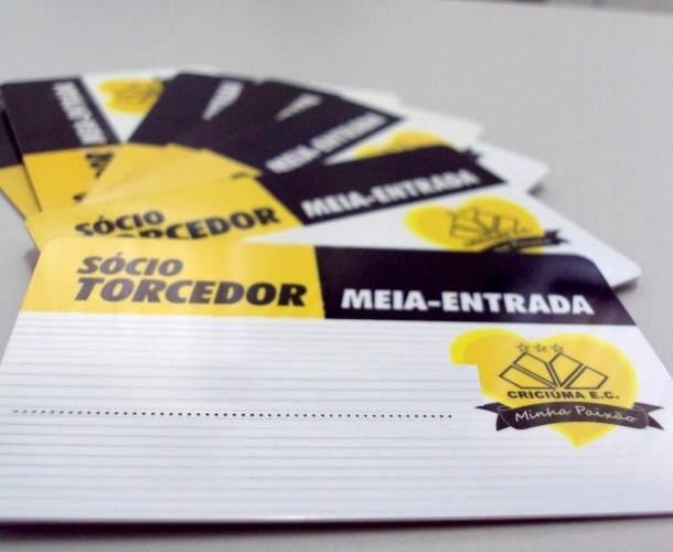 Sócios terão de apresentar carteirinhas nos jogos