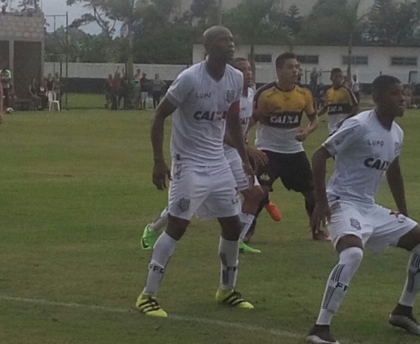 Sub-20 supera o Figueirense