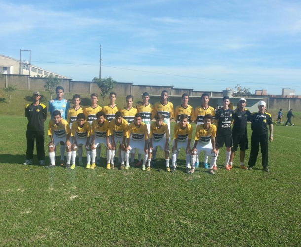 Sub-12 e Sub-15 garantem vitórias