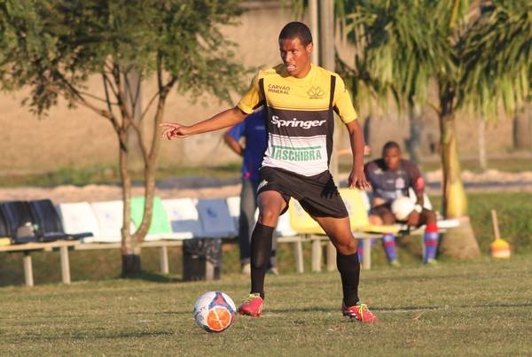 Sub-20 recebe o Hercílio Luz em jogo-treino 