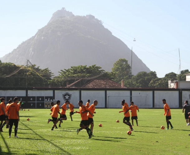 Tigre treina no Rio de Janeiro