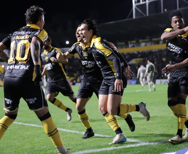 Tigre vence o Athletico PR de virada no Majestoso