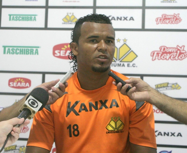 Zé Carlos mira um grande 2013