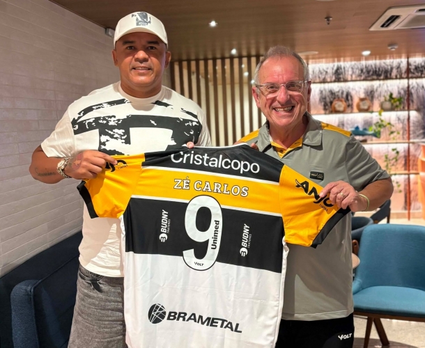 Zé Carlos visita a delegação do Tigre