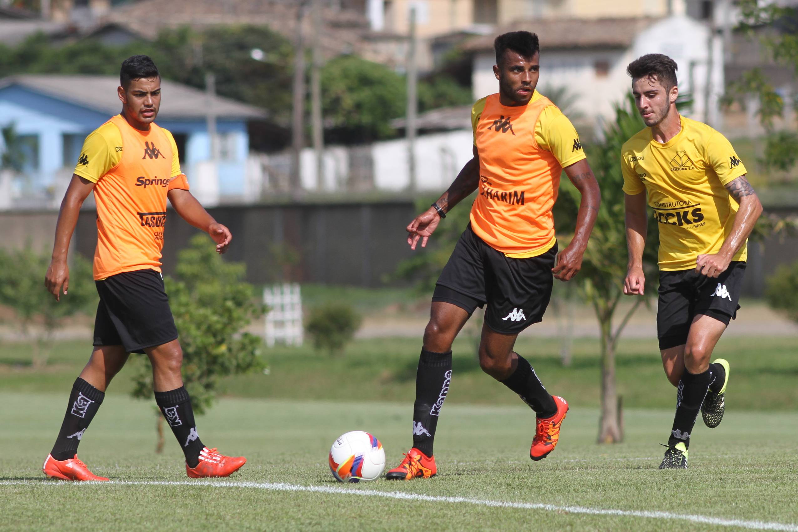 Treino tático e de finalizações
