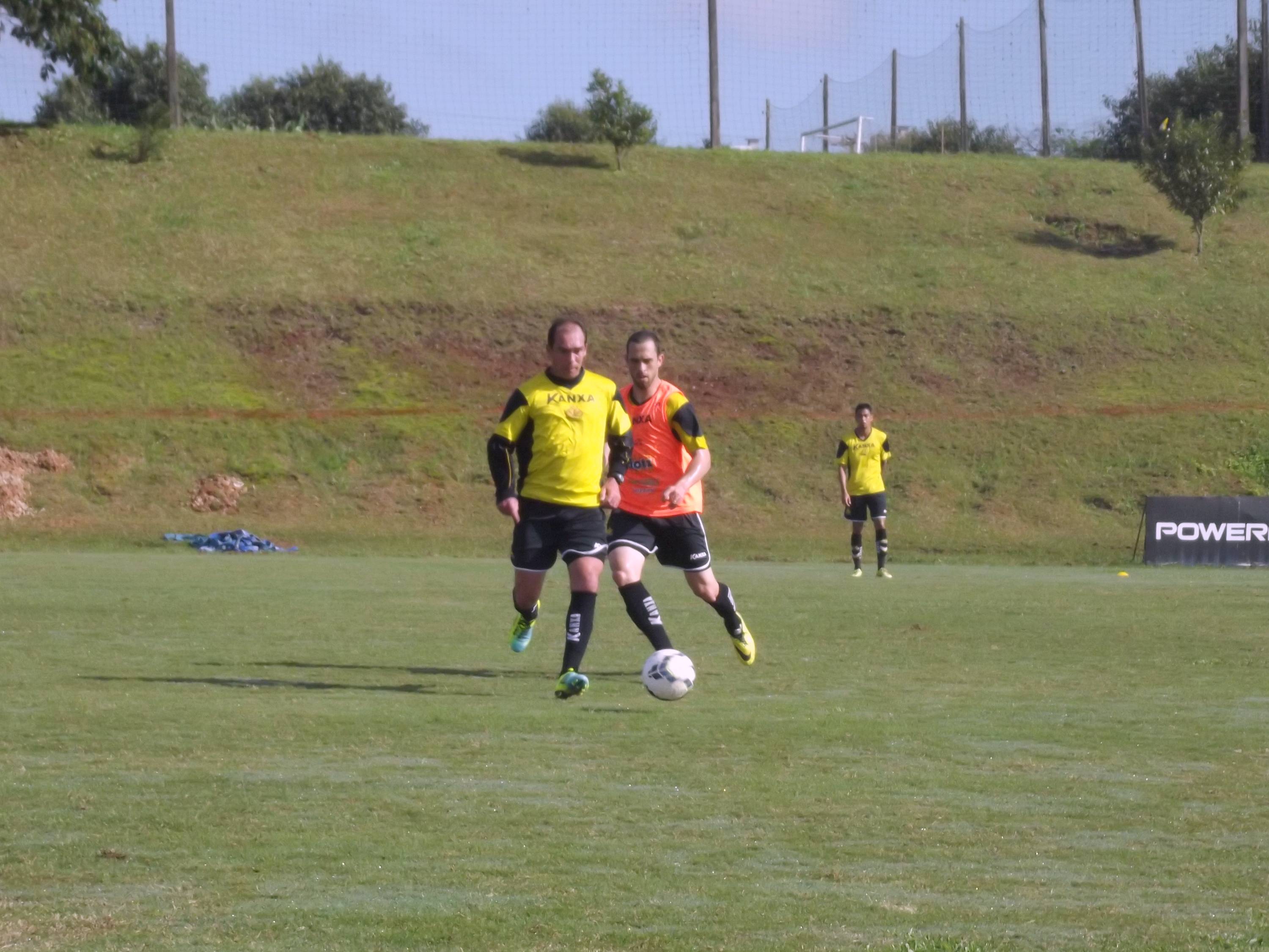 No CT, Tigre faz coletivo movimentado
