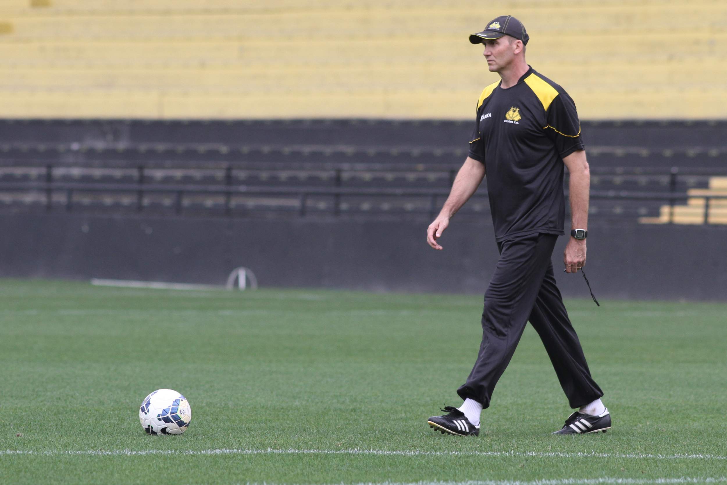 Tigre realiza treino no HH