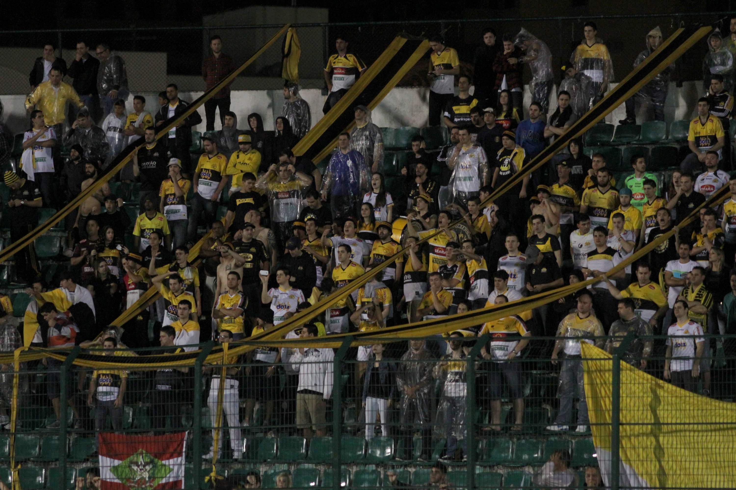 Criciúma empata em Florianópolis