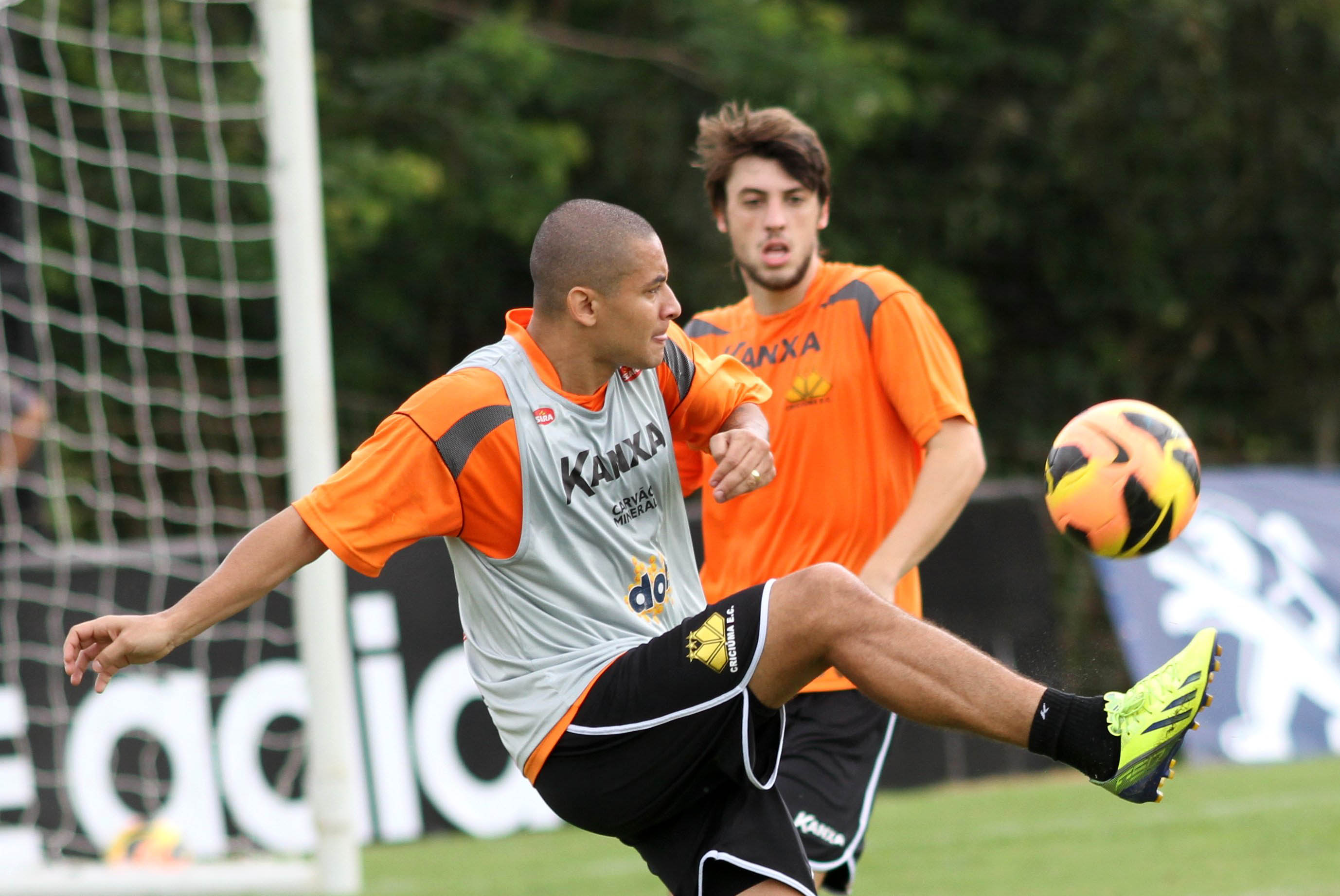 Argel faz últimos ajustes no Tigre