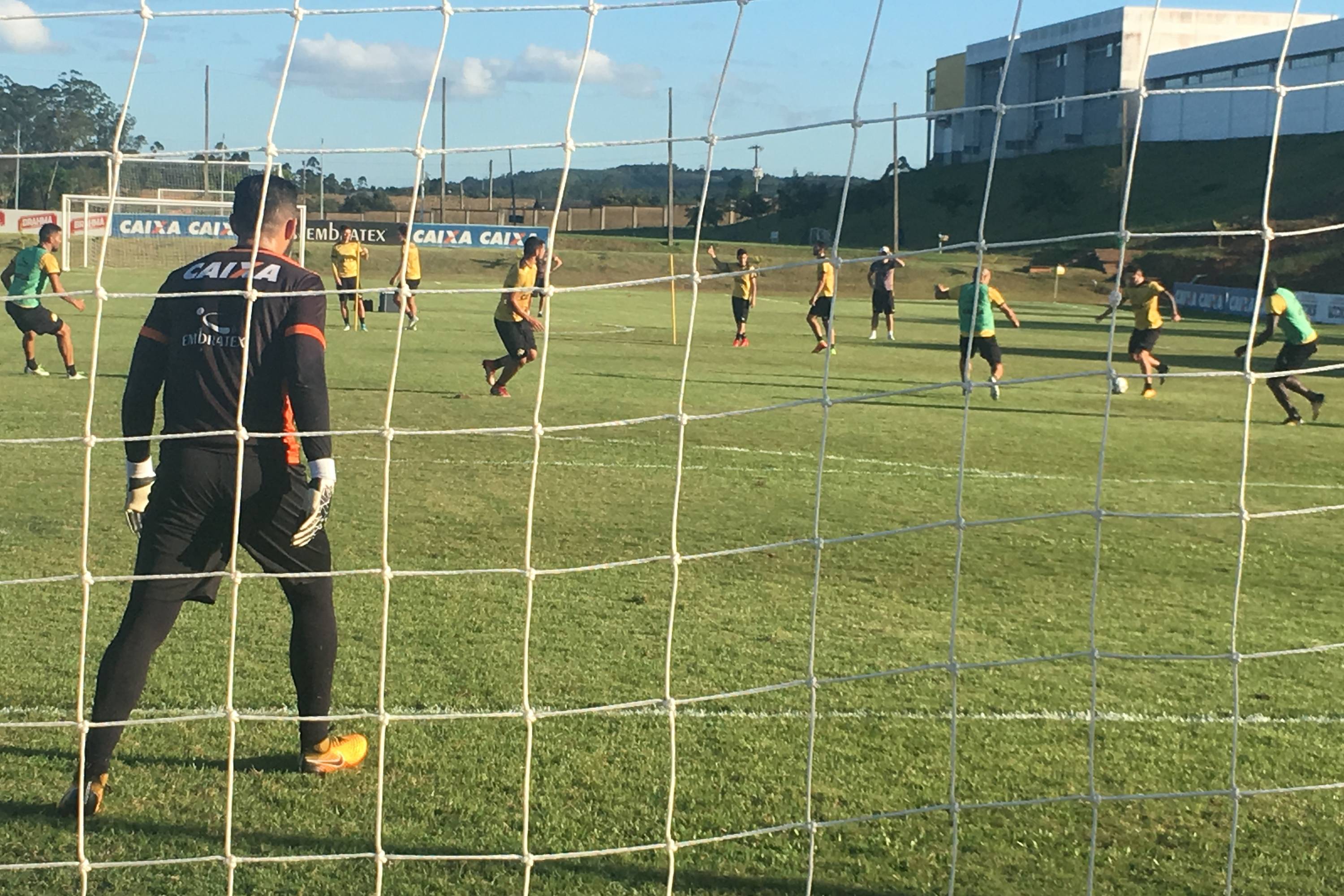 Treino do Criciúma no CT- 17/04
