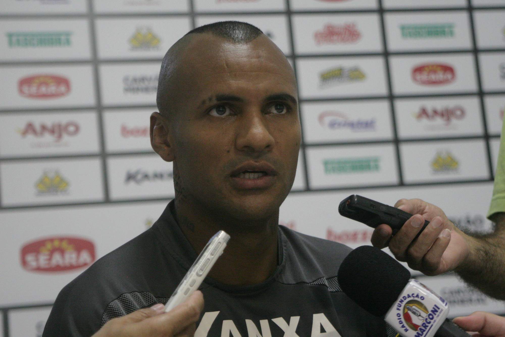 Coletiva do volante Amaral